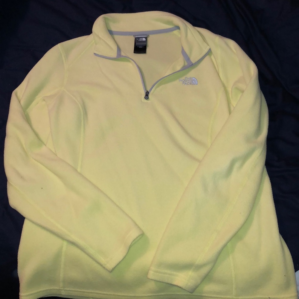 Women’s North Face fleece pullover